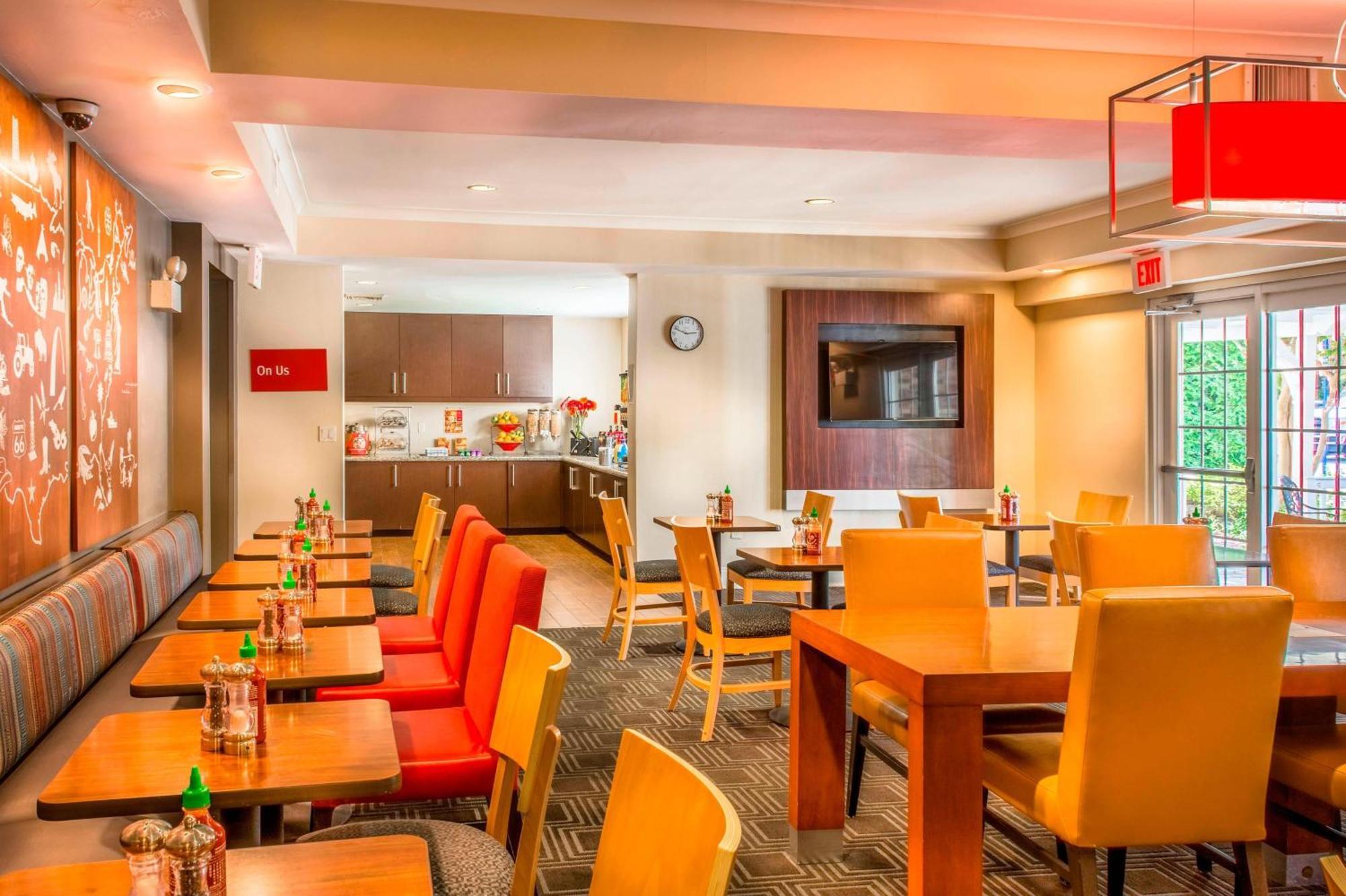Towneplace Suites By Marriott Baltimore BWI Airport Линтикъм Екстериор снимка