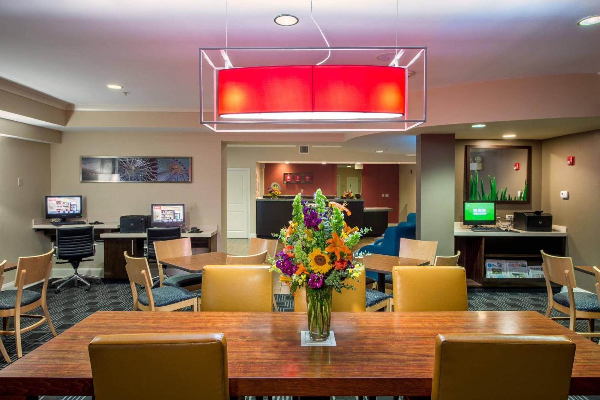 Towneplace Suites By Marriott Baltimore BWI Airport Линтикъм Екстериор снимка